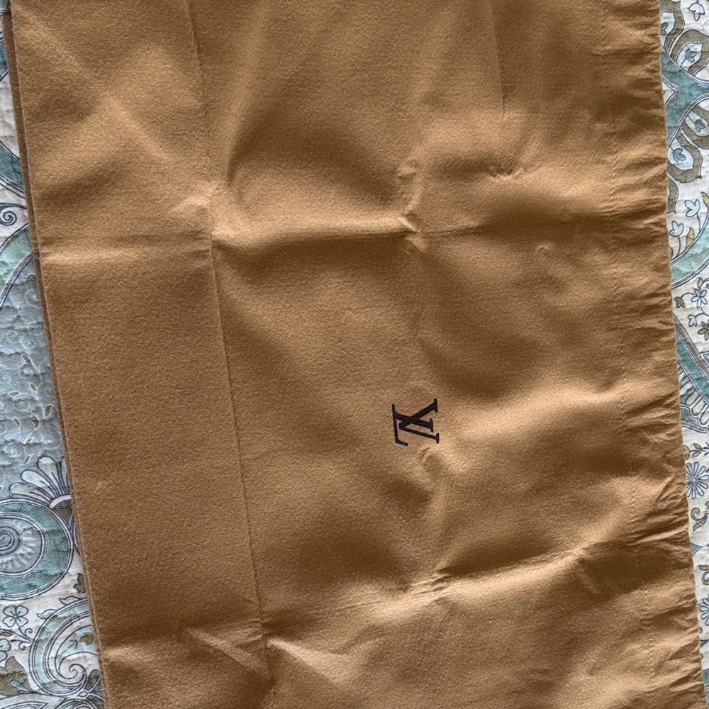 Louis Vuitton Tan Dust Bag - Picture 3 of 7